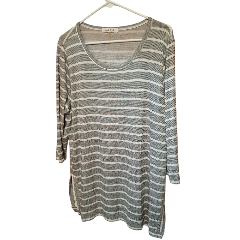 Laila Jayde Gray and White Striped Long Sleeve Top Oversized Ladies Plus Size 2X